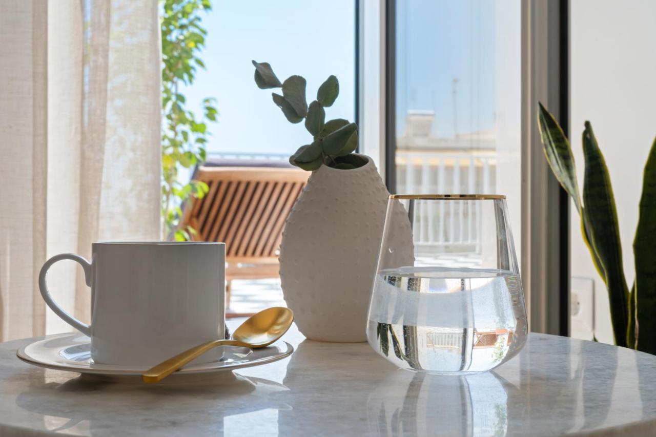 Luxurious Apartment With Big Sea View Terrace - Central Location Афины Экстерьер фото