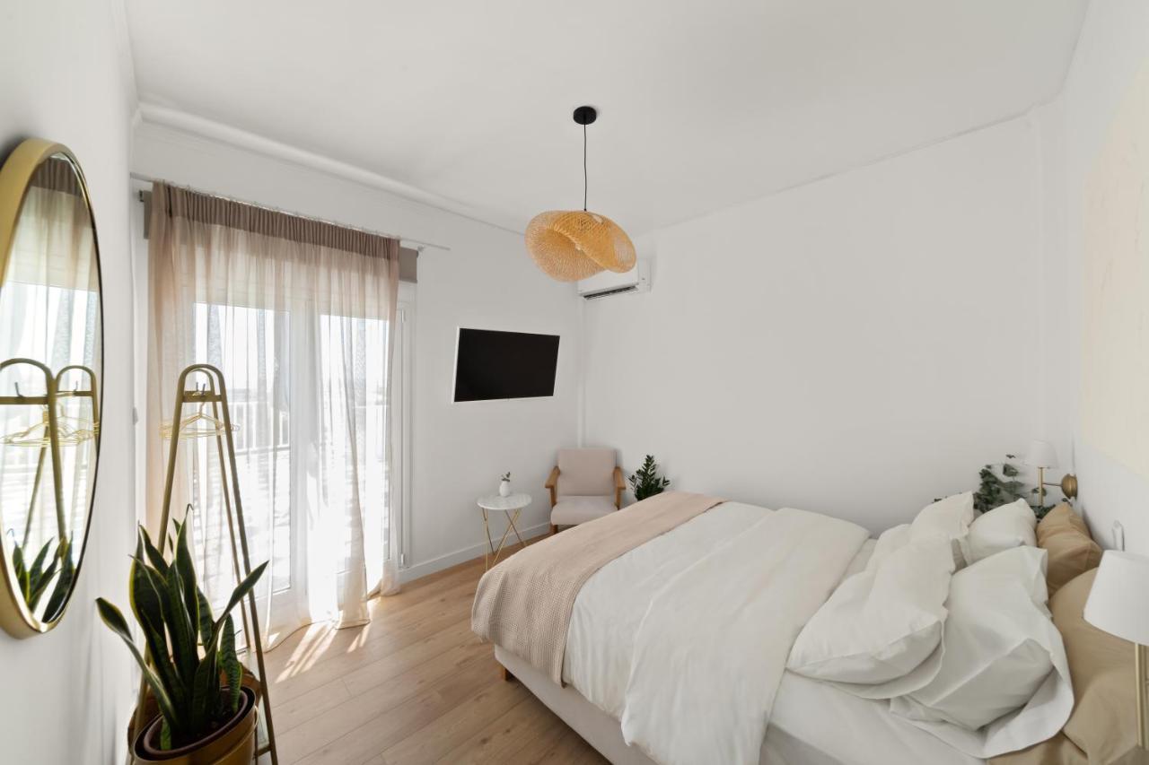 Luxurious Apartment With Big Sea View Terrace - Central Location Афины Экстерьер фото